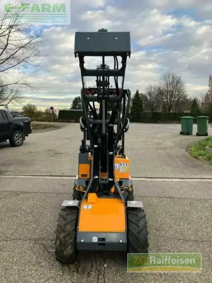 2023 Giant G1200 mini excavator, rear view 2023 Giant G1200 mini excavator, rear view