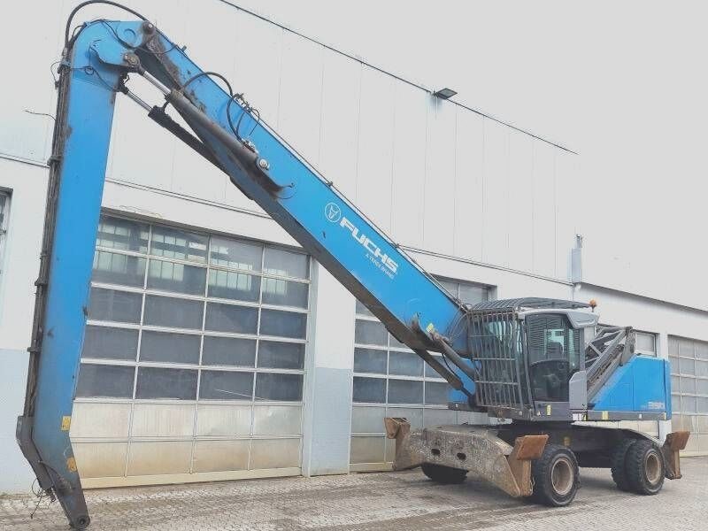 2018 Fuchs MHL350F material handler, side view 2018 Fuchs MHL350F material handler, side view