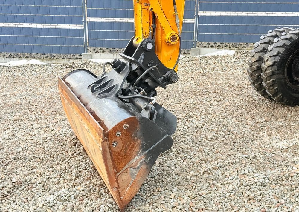 2011 JCB JS145W wheel excavator bucket and arm detail