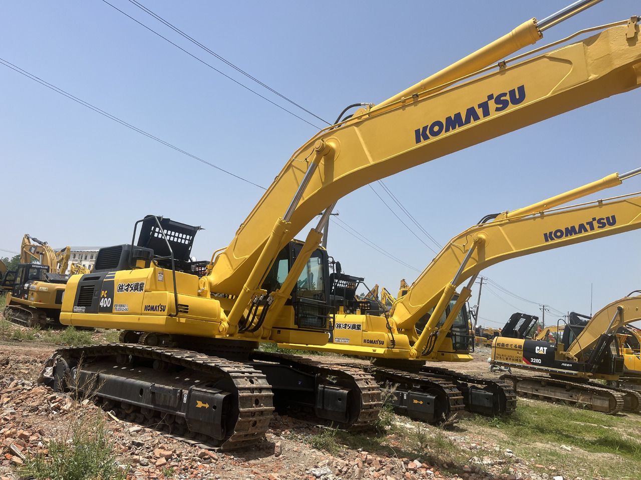 2022 Komatsu PC400-8 crawler excavator, side view