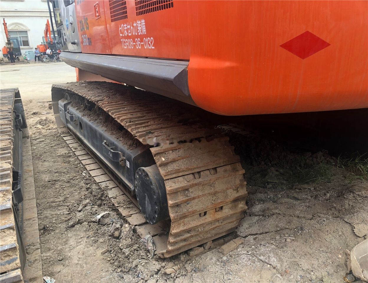 2018 Hitachi ZX360 crawler excavator side view of tracks and body 2018 Hitachi ZX360 crawler excavator side view of tracks and body
