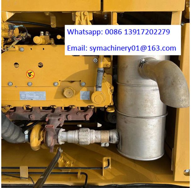 2023 Caterpillar 320D2 paletli ekskavatör motor bölmesi görünümü 2023 Caterpillar 320D2 paletli ekskavatör motor bölmesi görünümü