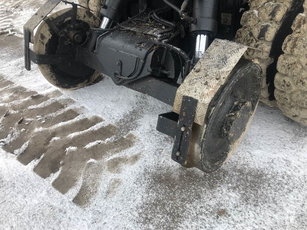 Hydrema MX16 RAIL wheel excavator rail gear detail Hydrema MX16 RAIL wheel excavator rail gear detail