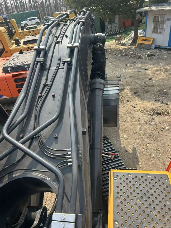 2023 Volvo EC480 crawler excavator boom view 2023 Volvo EC480 crawler excavator boom view