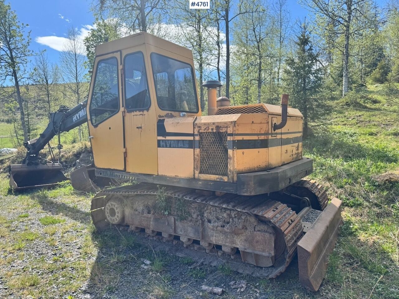 1990 Hymas 82R crawler excavator, rear three-quarter view 1990 Hymas 82R crawler excavator, rear three-quarter view