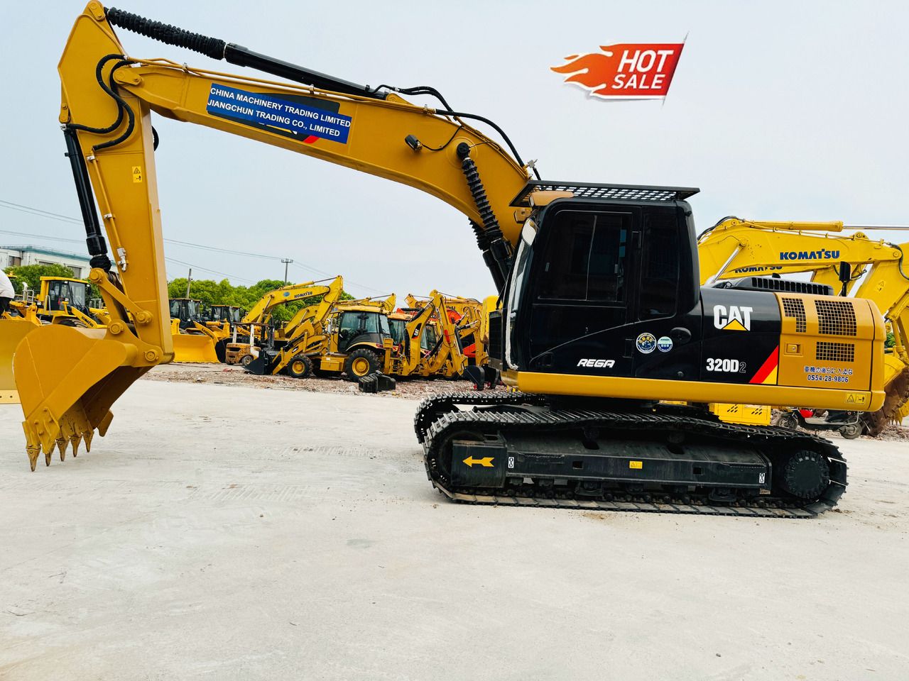 Escavatore cingolato Caterpillar 320D2 del 2020, vista laterale Escavatore cingolato Caterpillar 320D2 del 2020, vista laterale