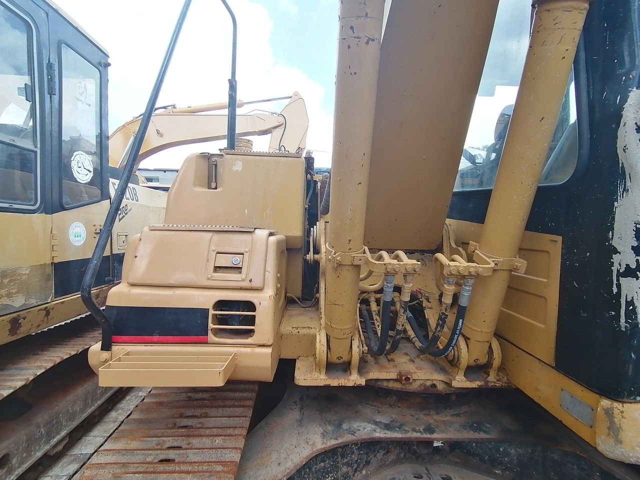 2024 Caterpillar 312B crawler excavator, rear view of upper structure 2024 Caterpillar 312B crawler excavator, rear view of upper structure