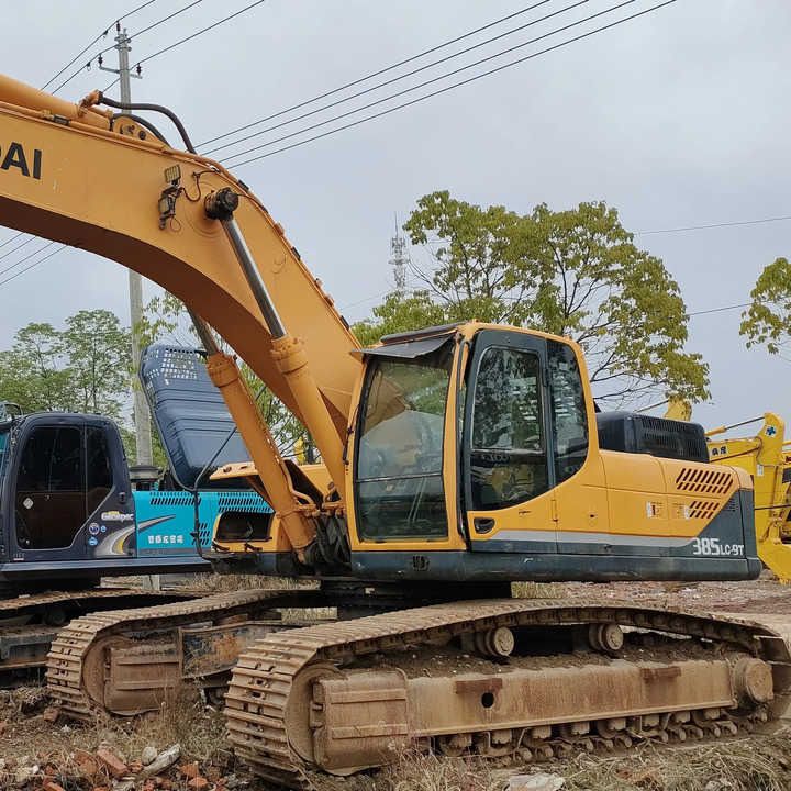 2018 Hyundai R385LC-9T crawler excavator, side profile view 2018 Hyundai R385LC-9T crawler excavator, side profile view
