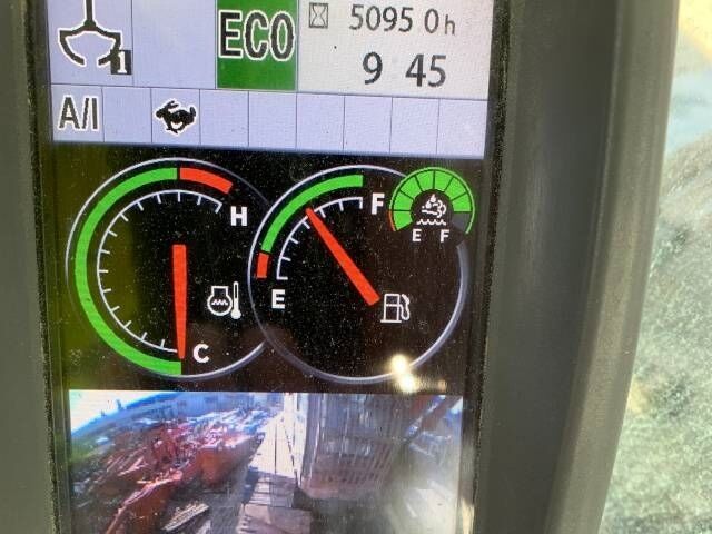 2019 Hitachi KMC600P-6 demolition excavator cab monitor display