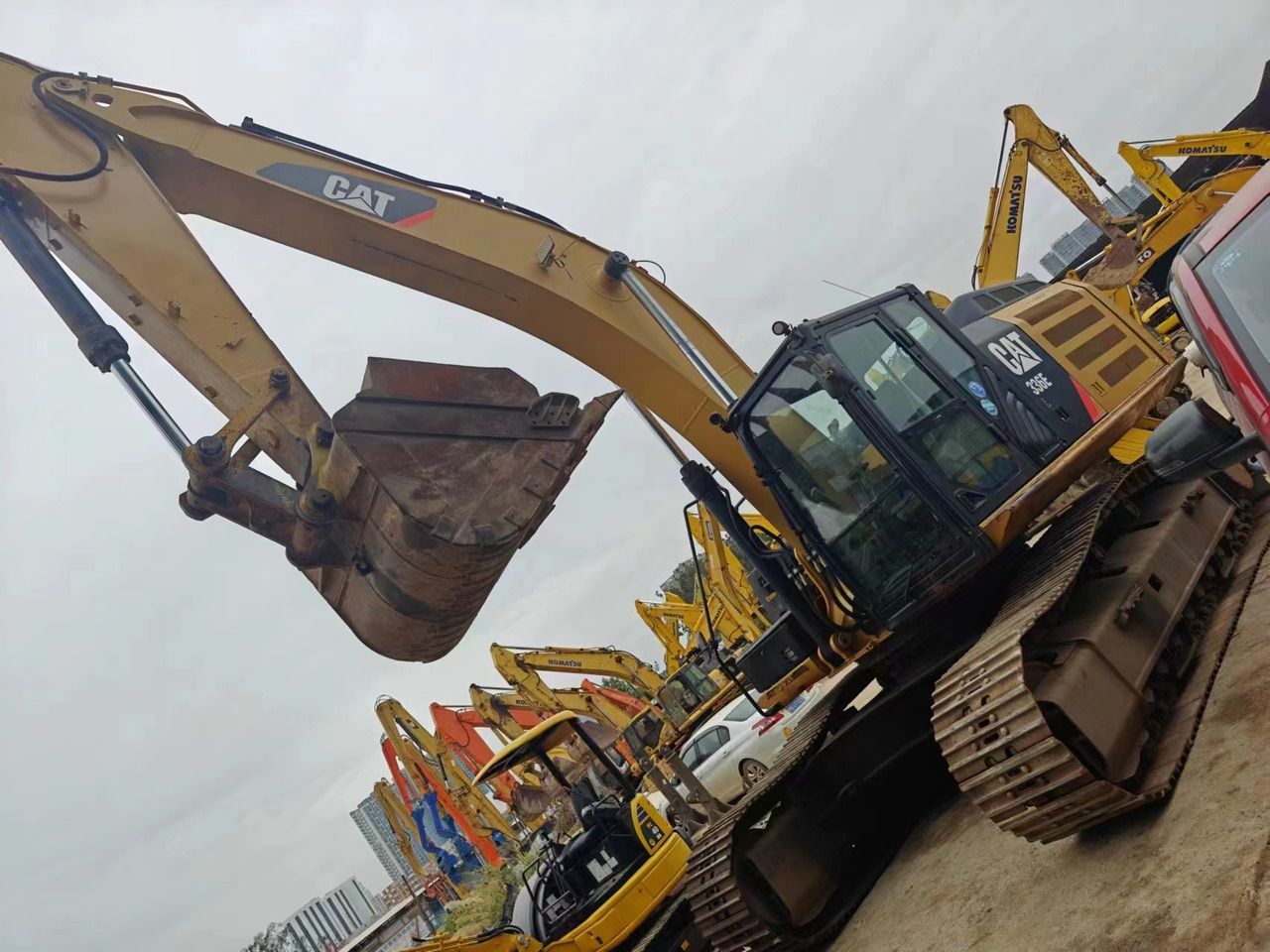 2018 Caterpillar 336E crawler excavator, side view