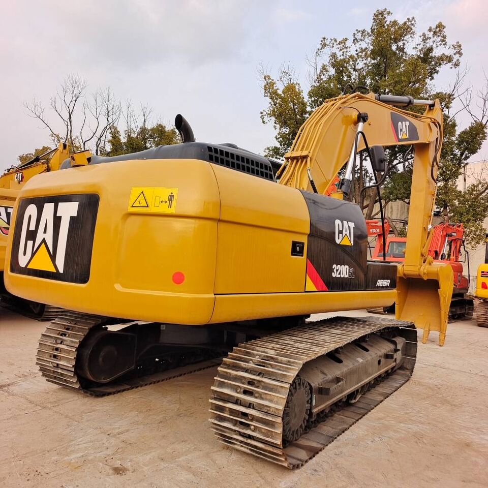2024 Caterpillar 320D2L Raupenbagger, Heck-Dreiviertelansicht 2024 Caterpillar 320D2L Raupenbagger, Heck-Dreiviertelansicht