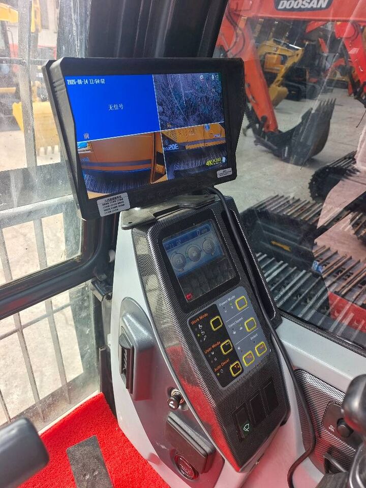 2025 Hyundai R225LC-9T crawler excavator interior cab monitor 2025 Hyundai R225LC-9T crawler excavator interior cab monitor