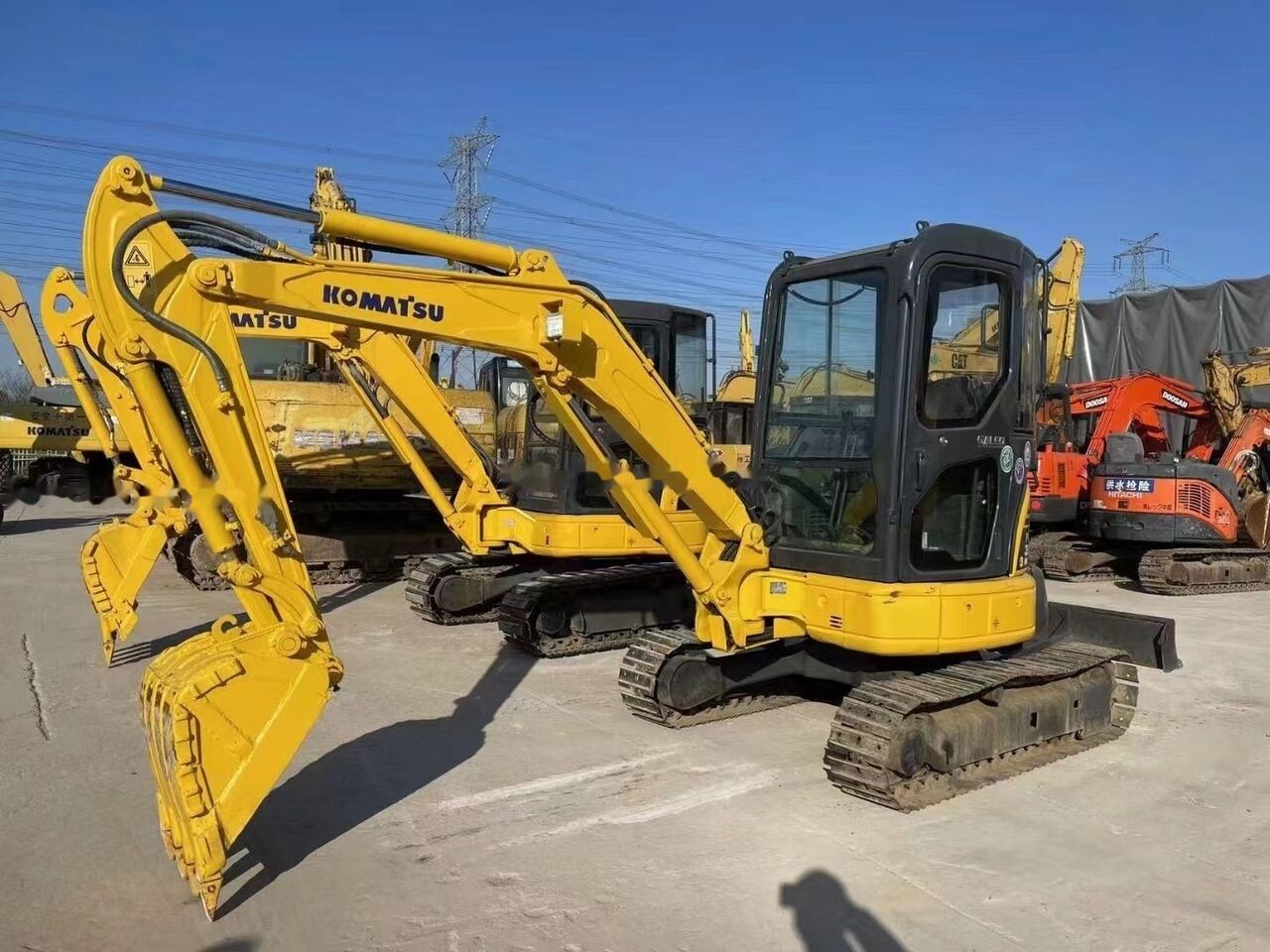 Komatsu PC35 mini excavator, side view Komatsu PC35 mini excavator, side view