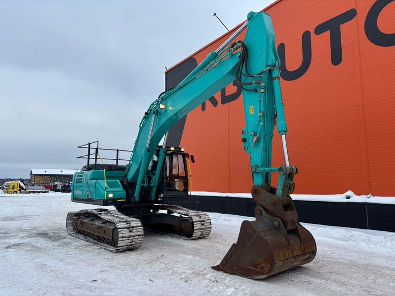 2018 Kobelco SK210LC-10 crawler excavator, side view