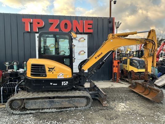 2016 Bobcat E50 mini excavator, side profile view 2016 Bobcat E50 mini excavator, side profile view