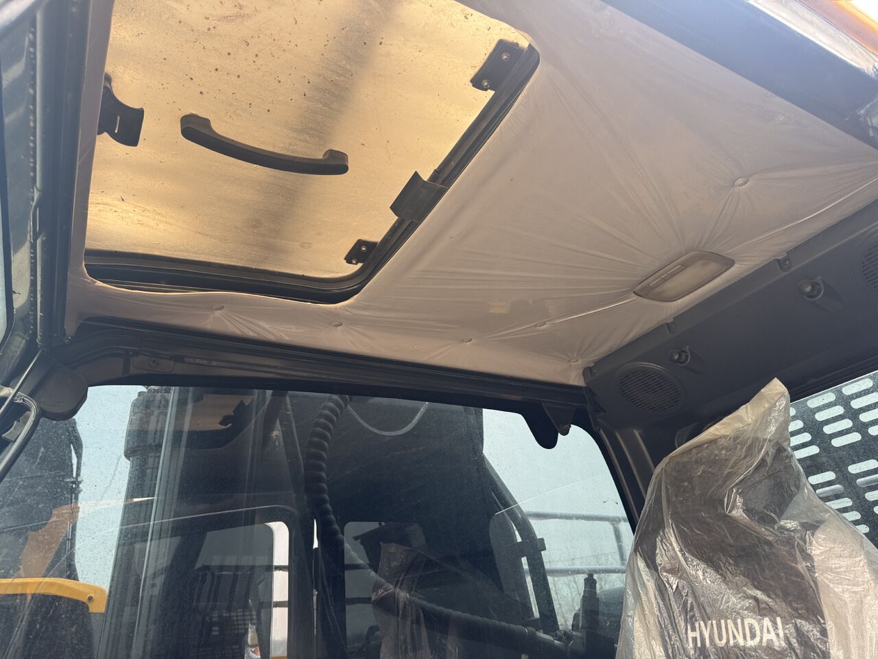 2024 Hyundai 350 LVS crawler excavator interior cab view 2024 Hyundai 350 LVS crawler excavator interior cab view