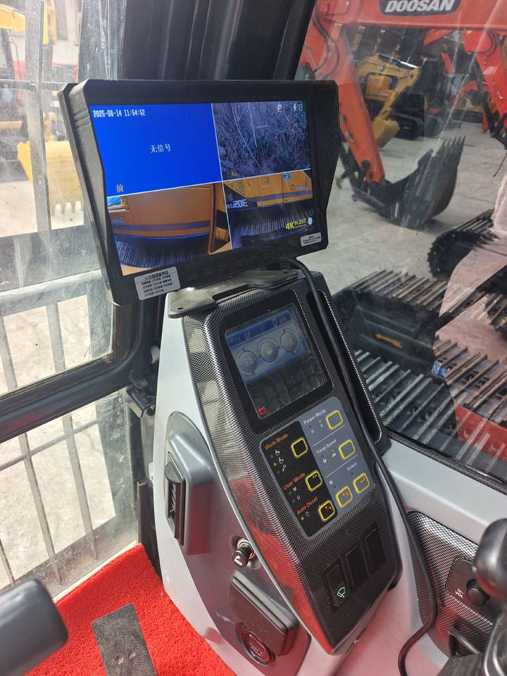2024 Hyundai R225LC-9T crawler excavator interior cab view 2024 Hyundai R225LC-9T crawler excavator interior cab view