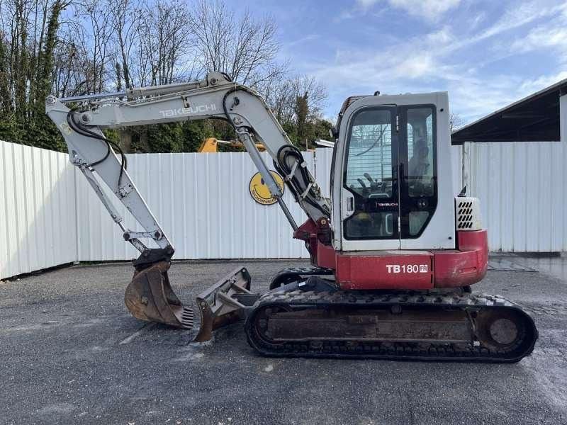 2007 Takeuchi TB180FR crawler excavator side view 2007 Takeuchi TB180FR crawler excavator side view