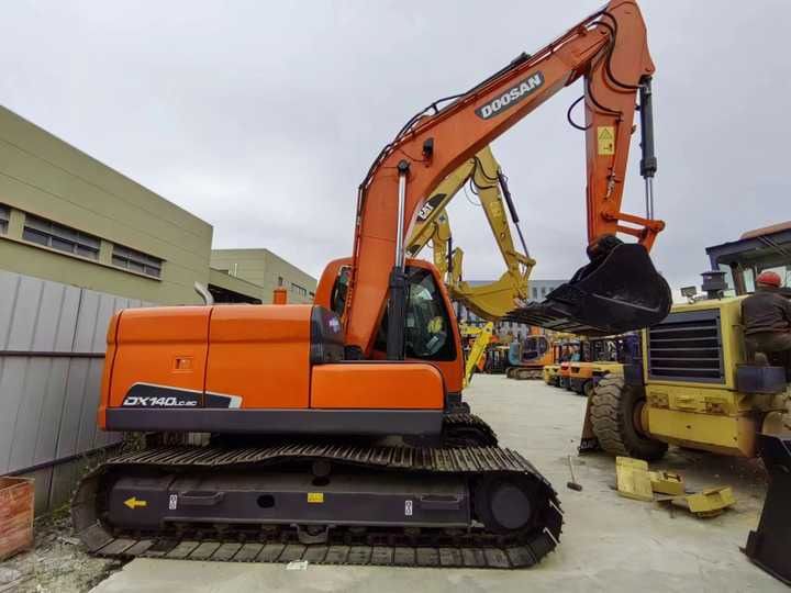 2019 Doosan DX140LC crawler excavator side view