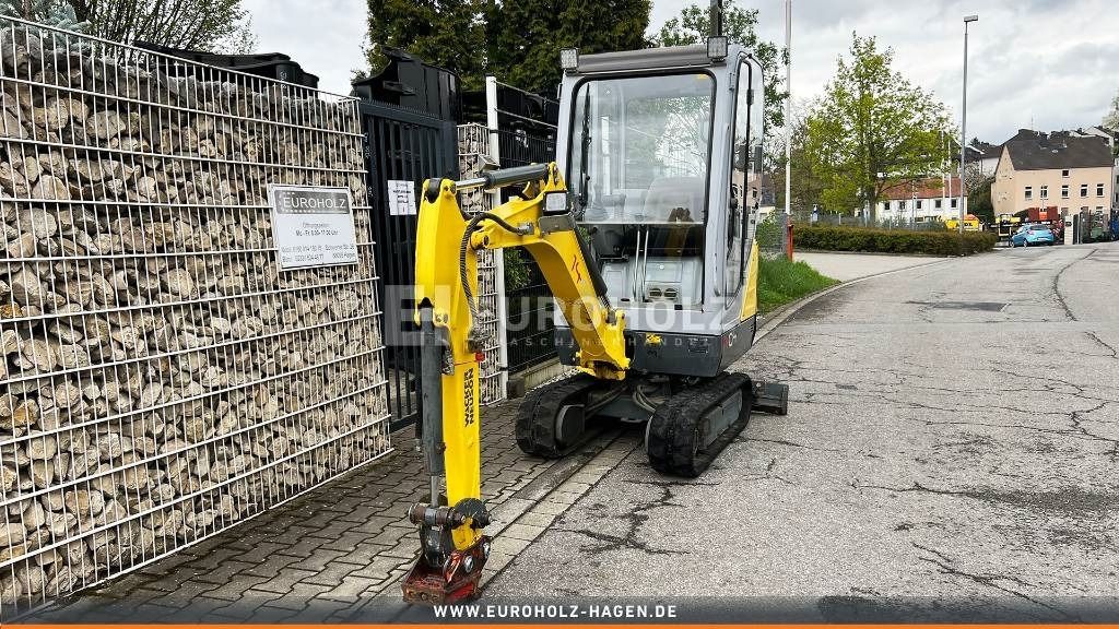2015 Wacker Neuson 1404 mini excavator, front three-quarter view