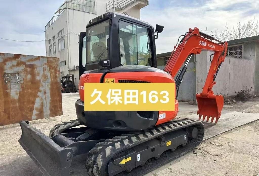 2024 Kubota 163 crawler excavator, rear three-quarter view 2024 Kubota 163 crawler excavator, rear three-quarter view