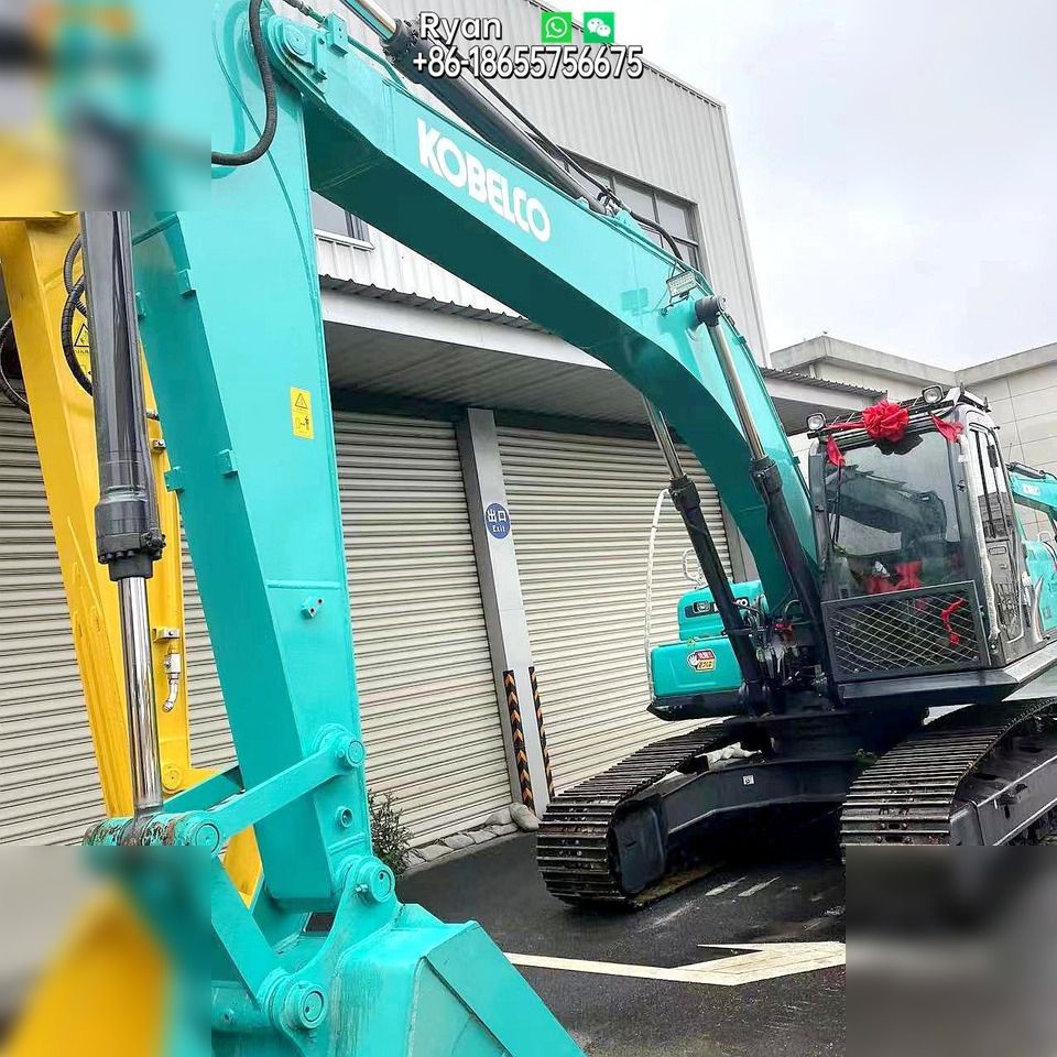 2021 Kobelco SK200D crawler excavator, side view 2021 Kobelco SK200D crawler excavator, side view
