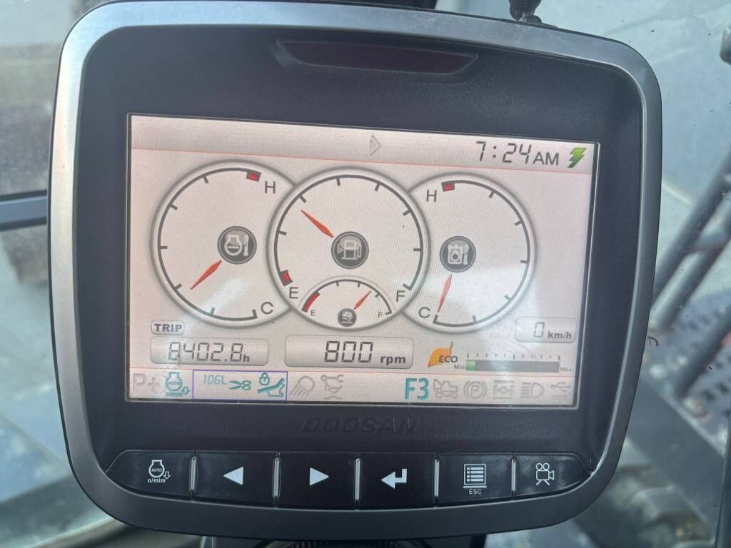 2019 Doosan DX140W-5 wheel excavator interior monitor display 2019 Doosan DX140W-5 wheel excavator interior monitor display