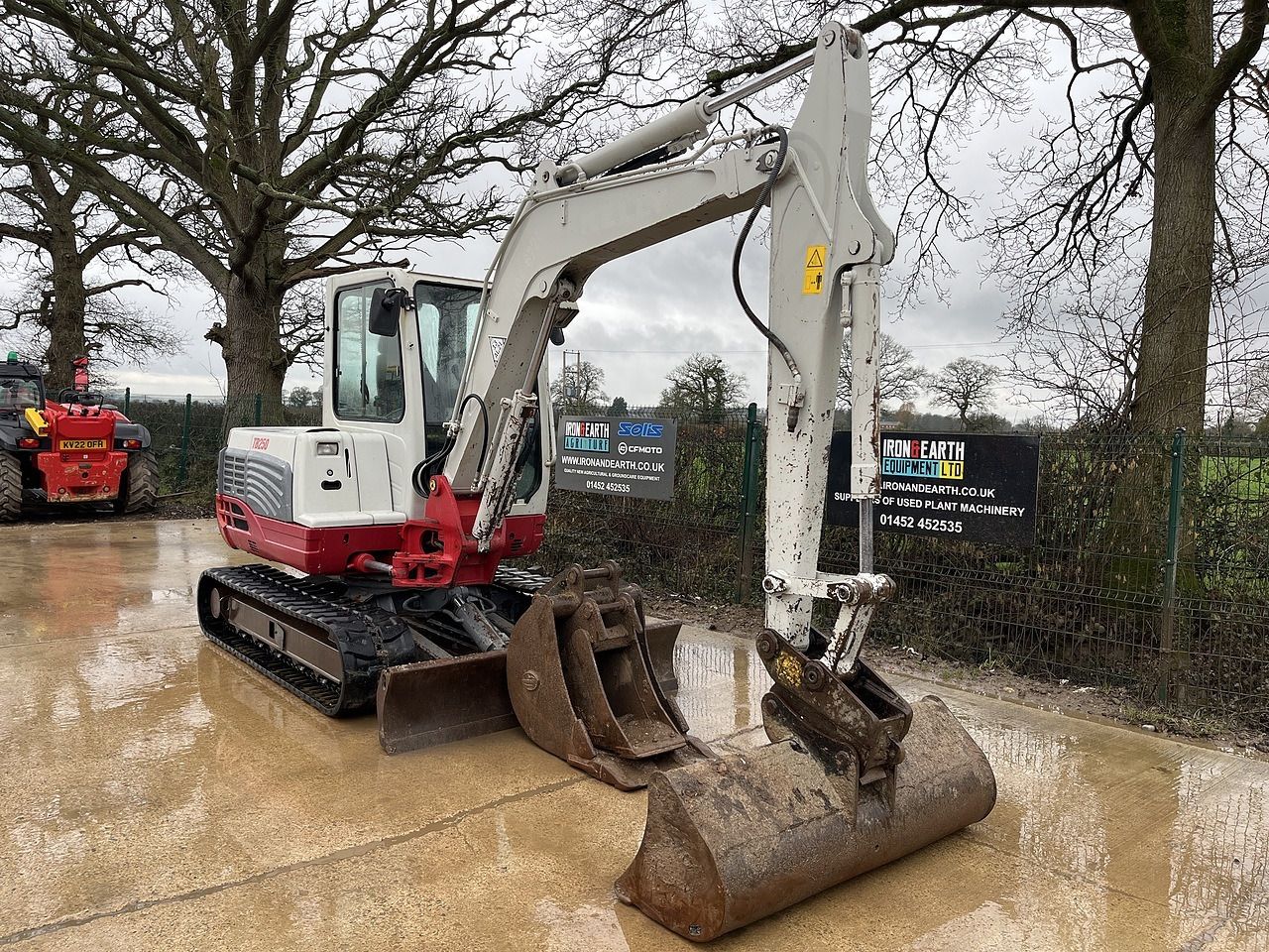 2015 Takeuchi TB250 mini excavator, side profile view 2015 Takeuchi TB250 mini excavator, side profile view