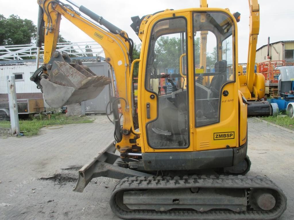 2014 Wacker Neuson EZ28 mini excavator, side view