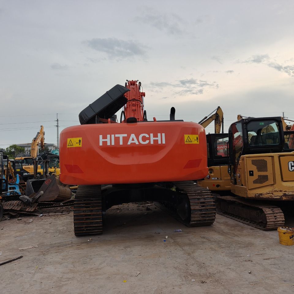 Hitachi ZX350H-5G crawler excavator, rear view