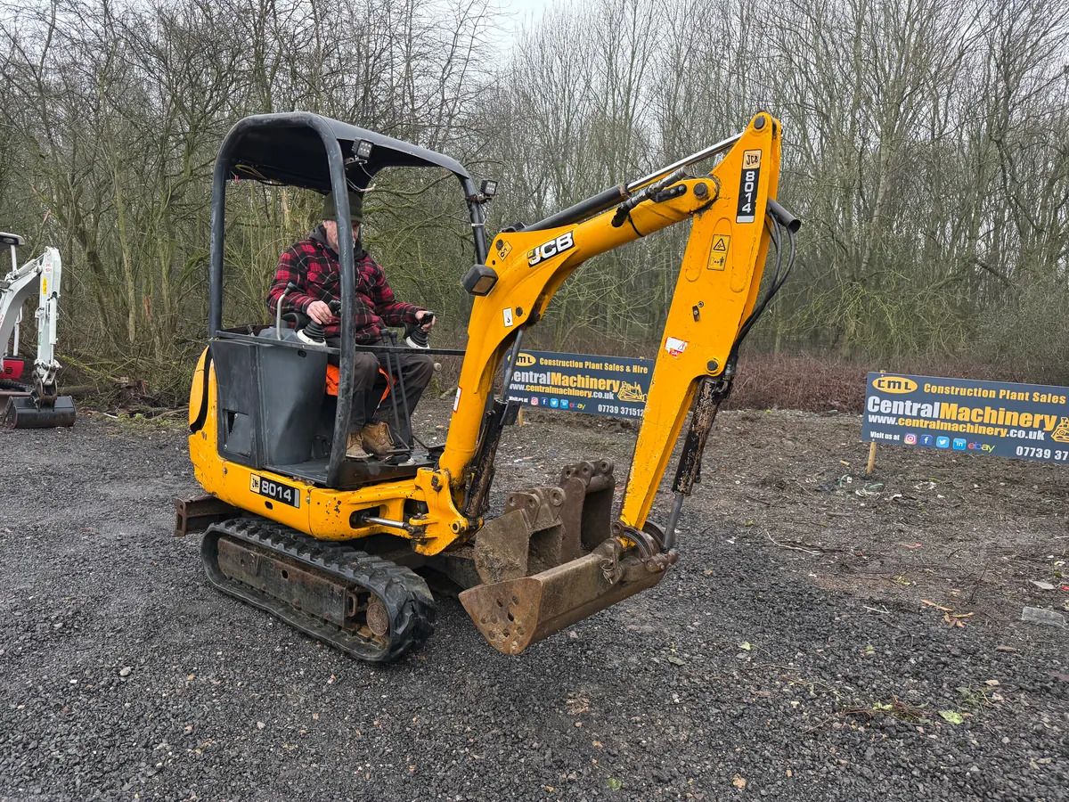 2011 JCB 8014 mini excavator, side view