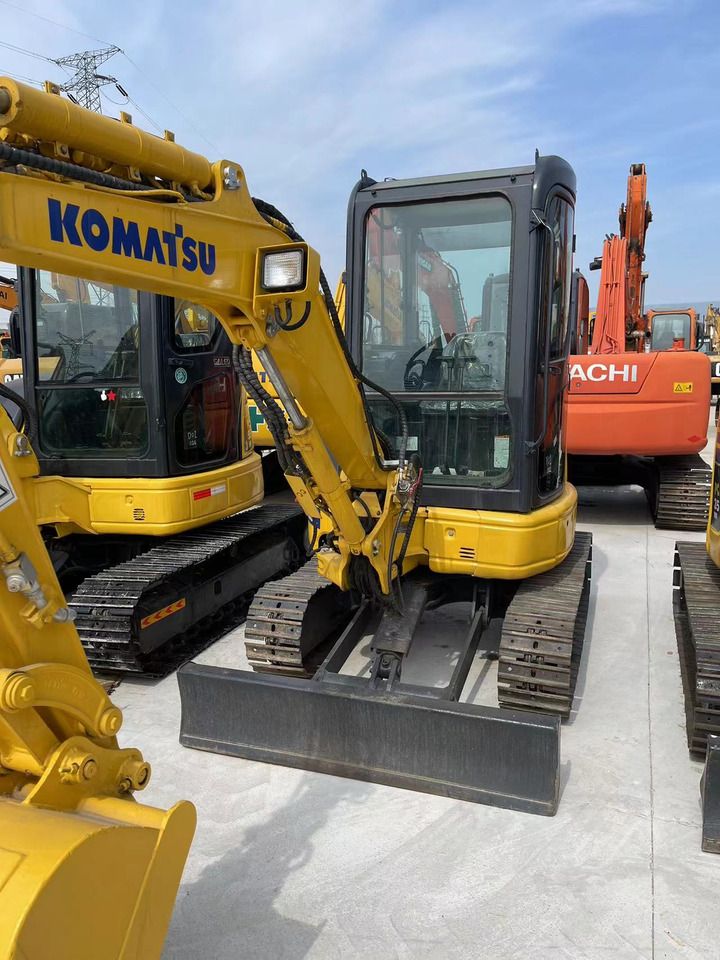 2020 Komatsu PC30MR-3 mini excavator, front three-quarter view