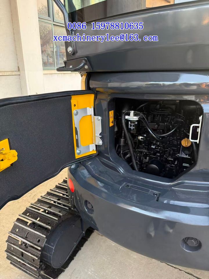2024 Komatsu PC35 mini excavator engine compartment view 2024 Komatsu PC35 mini excavator engine compartment view