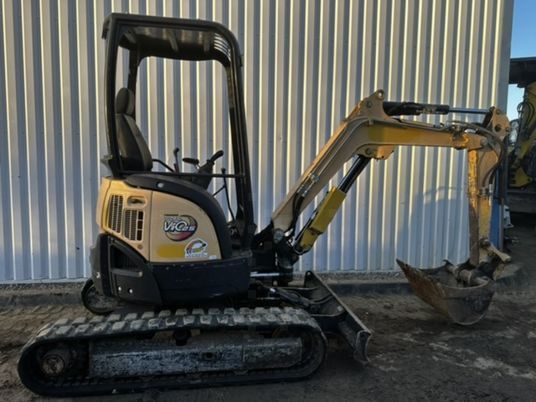 2016 Yanmar ViO25-4 mini excavator, side view