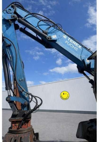 2010 Fuchs MHL320 material handler boom detail 2010 Fuchs MHL320 material handler boom detail