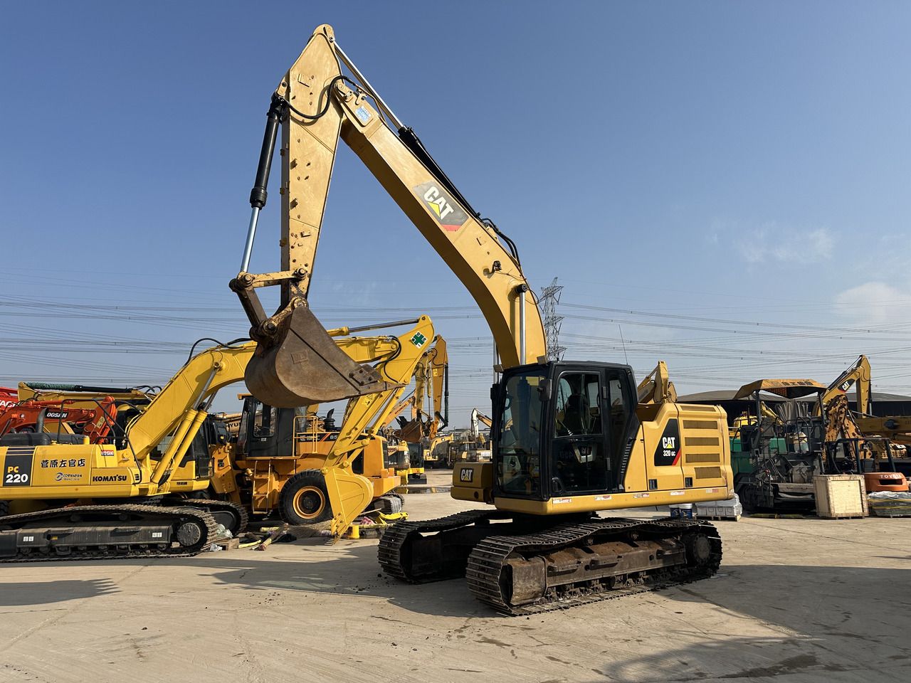 2018 Caterpillar 320GC crawler excavator, side view