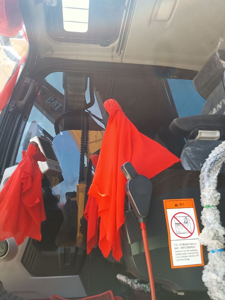 2023 Sany 305H Crawler Excavator interior view