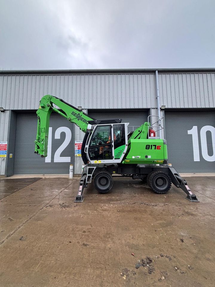 2018 Sennebogen 817E material handler, side view 2018 Sennebogen 817E material handler, side view