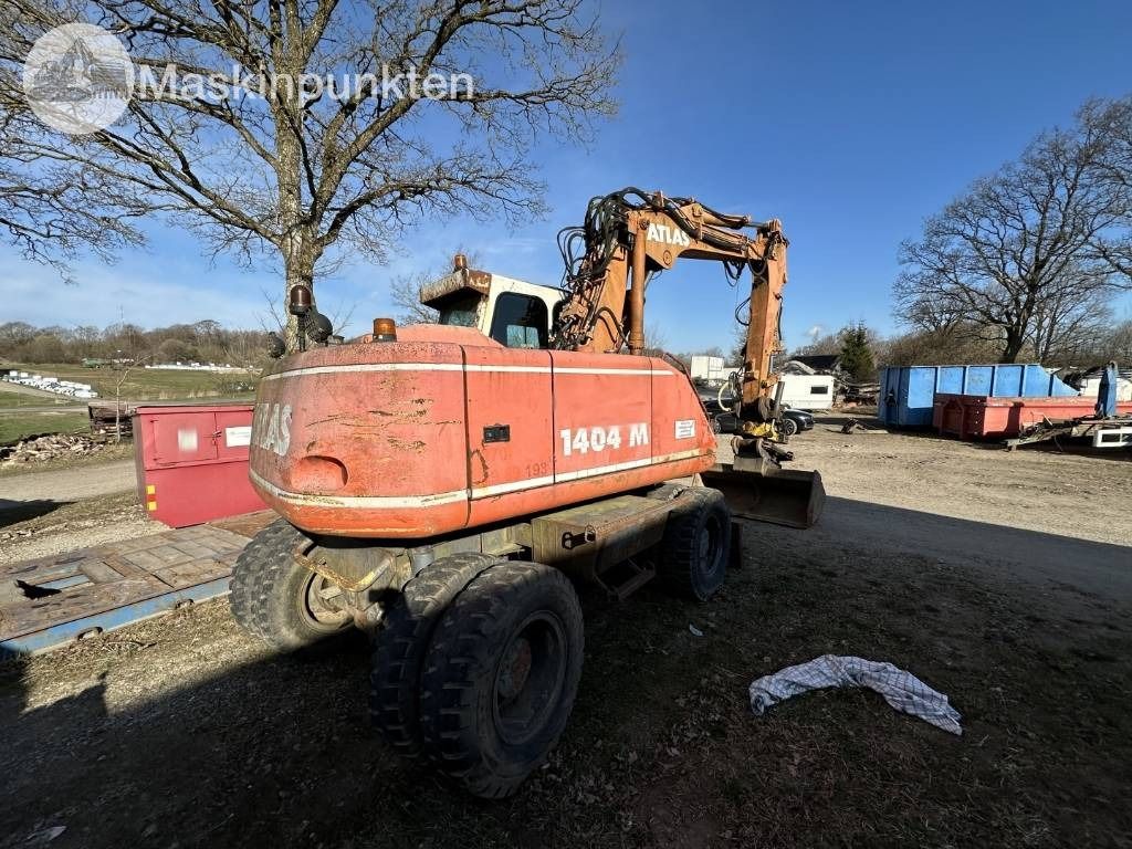 2001 Atlas 1404 M wheel excavator, rear three-quarter view 2001 Atlas 1404 M wheel excavator, rear three-quarter view