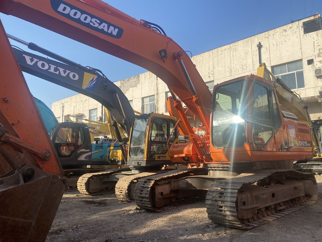 2011 Doosan DH215-9E crawler excavator, side view 2011 Doosan DH215-9E crawler excavator, side view