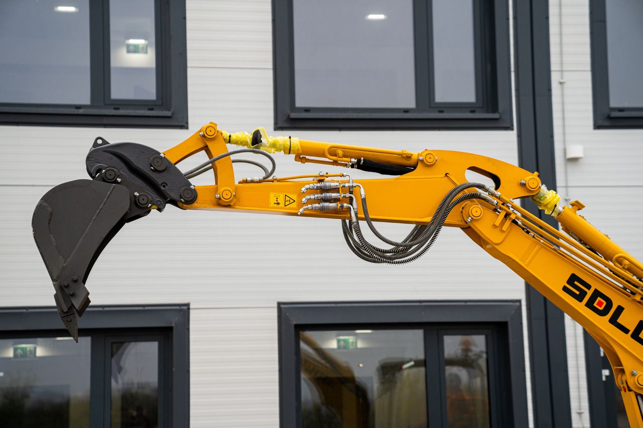 2025 SDLG ER626H crawler excavator boom and bucket detail