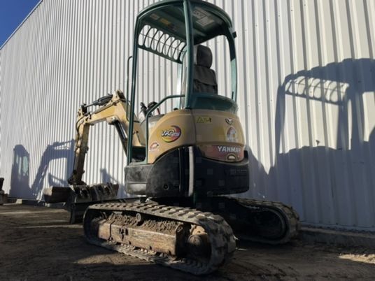 2015 Yanmar VIO25-4 mini excavator, rear three-quarter view 2015 Yanmar VIO25-4 mini excavator, rear three-quarter view