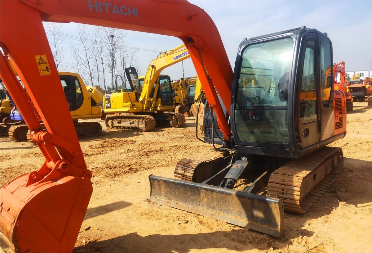 Hitachi ZX60 mini excavator, front three-quarter view Hitachi ZX60 mini excavator, front three-quarter view