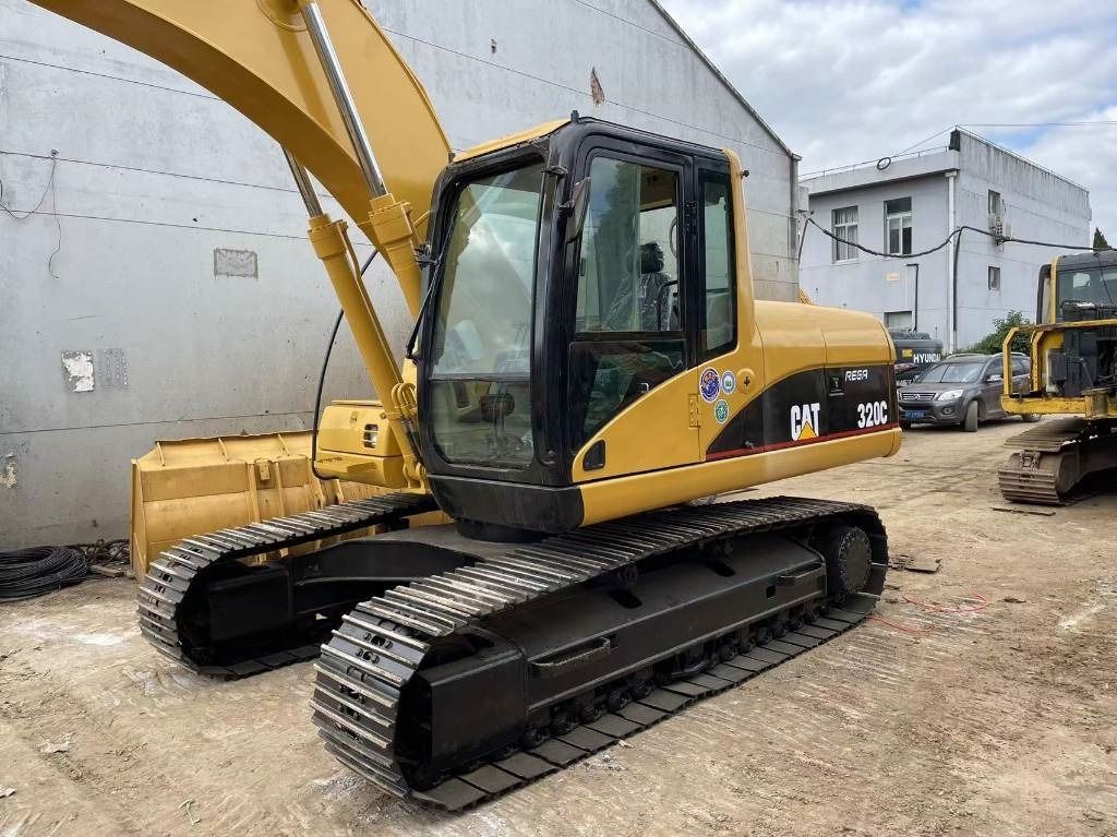 2021 Caterpillar 320C crawler excavator, side view 2021 Caterpillar 320C crawler excavator, side view
