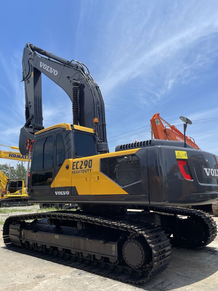 2024 Volvo EC290 crawler excavator, rear three-quarter view 2024 Volvo EC290 crawler excavator, rear three-quarter view
