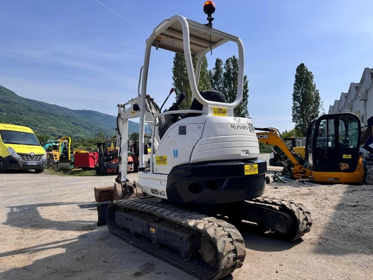 2010 Kubota U25-3EU mini excavator, rear three-quarter view 2010 Kubota U25-3EU mini excavator, rear three-quarter view
