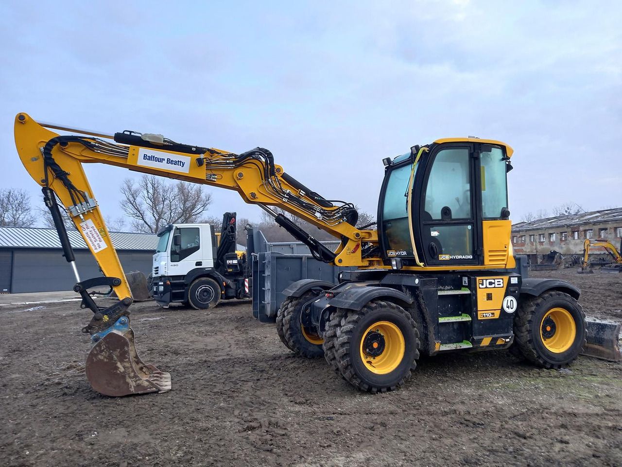 2017 JCB Hydradig wheel excavator, side profile view 2017 JCB Hydradig wheel excavator, side profile view