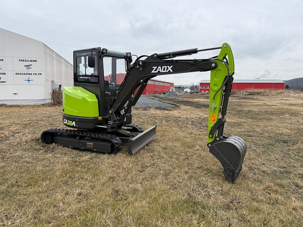 2025 Zaox ZA38A mini excavator, side view 2025 Zaox ZA38A mini excavator, side view