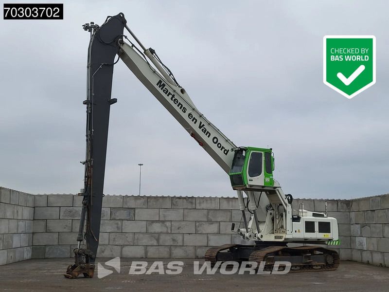 2009 Liebherr R954 C HDW crawler excavator, side profile view
