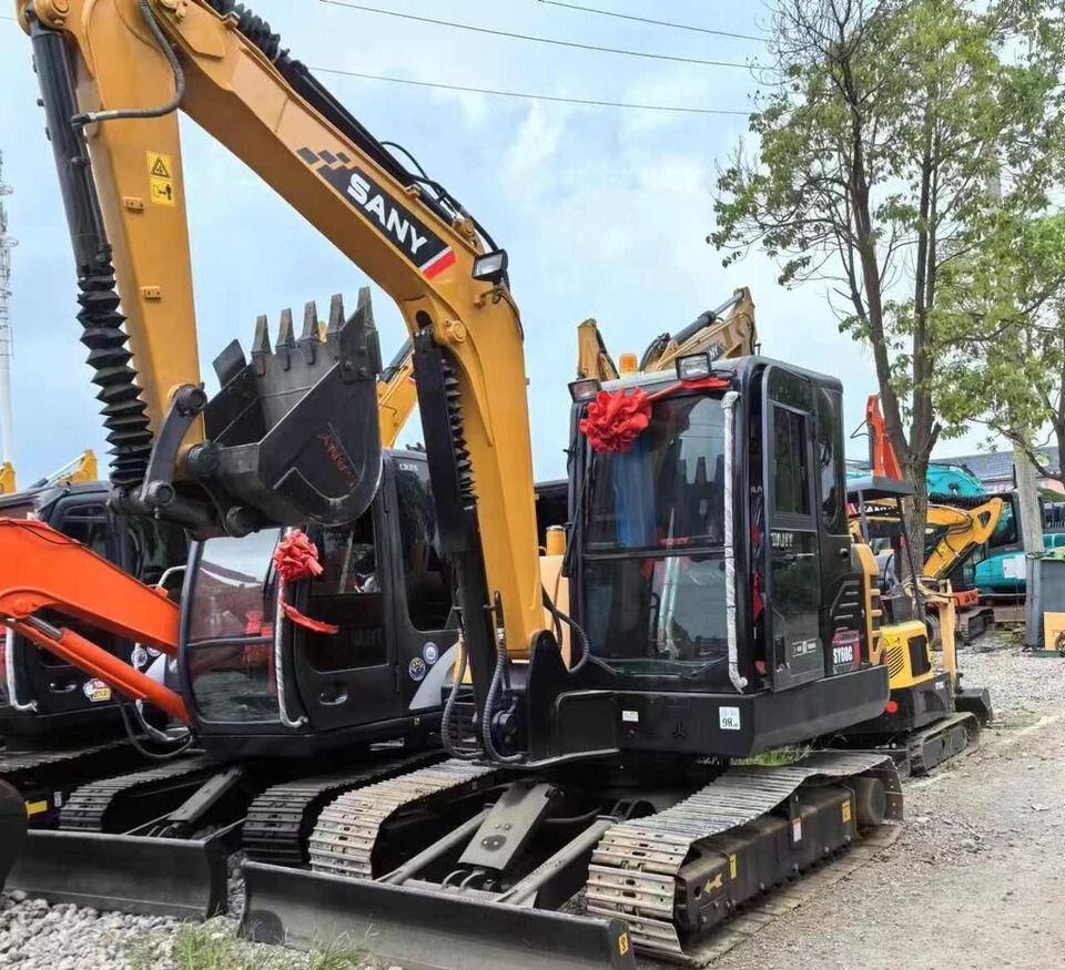 Sany SY60C mini excavator, front three-quarter view Sany SY60C mini excavator, front three-quarter view